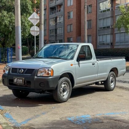 NISSAN NP 300 FRONTIER 2.4L MT 2400CC 4X2 2013