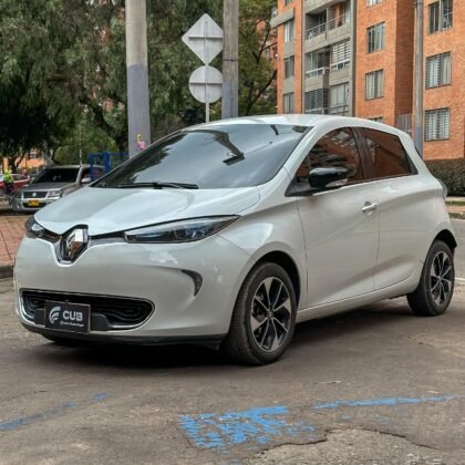 RENAULT ZOE ULTIMATE  BOSE AT 68KW ELECTRICO-2020