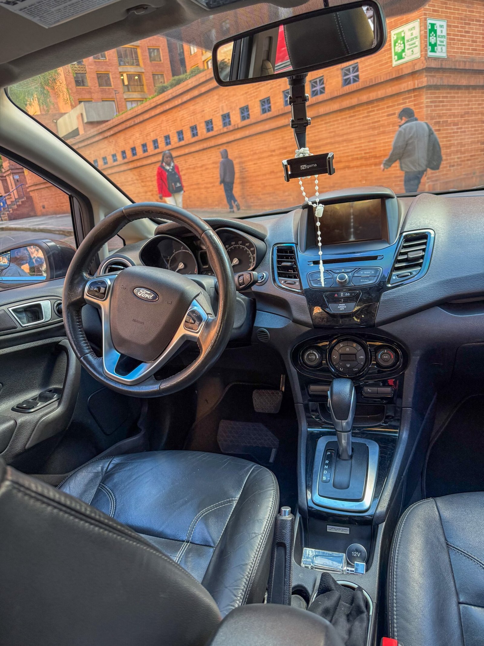 FORD FIESTA HATCHBACK TITANIUM AT 1.6 2017