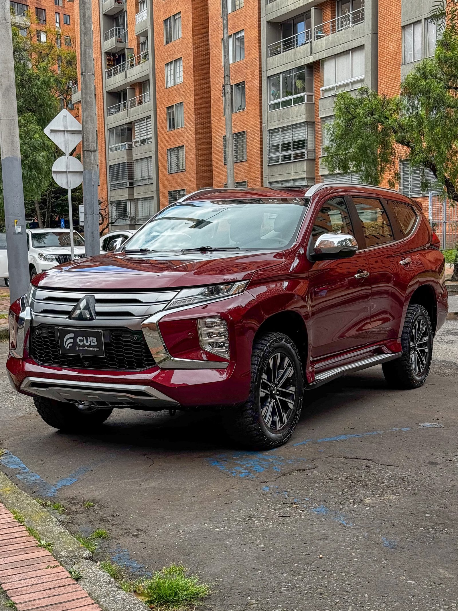 Mitsubishi Montero Sport Takai 2023 | 4x4 Diésel | Carros Usados Bogotá