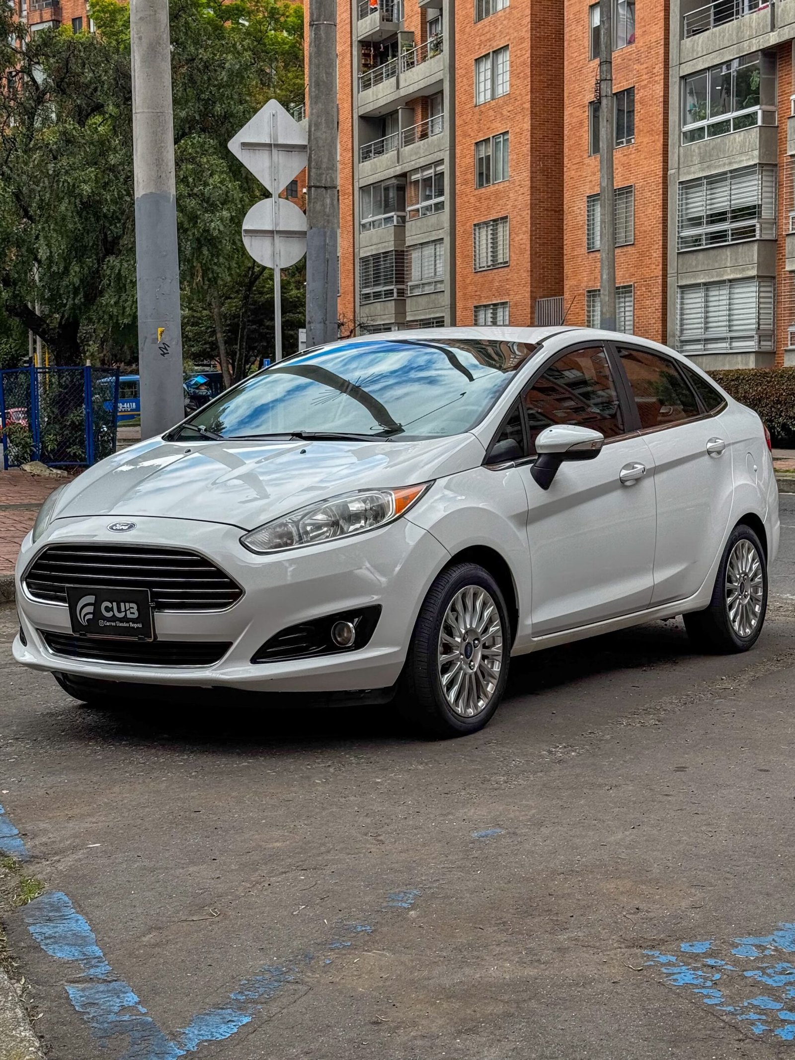 FORD FIESTA SPORTBACK TITANIUM AT 1.6 2014