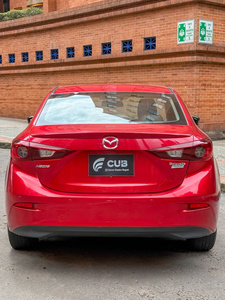 MAZDA 3 TOURING MT 2.0 2015