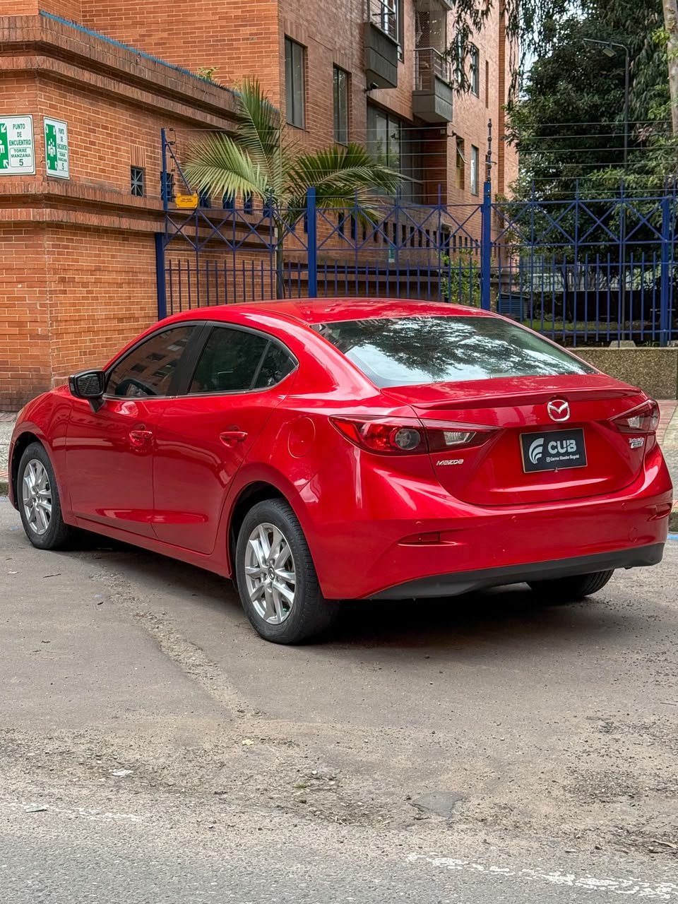 MAZDA 3 TOURING MT 2.0 2015